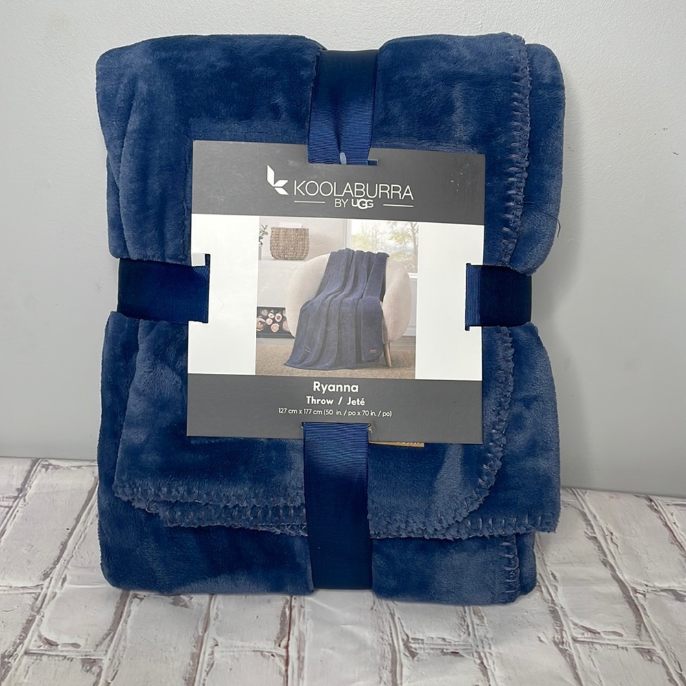 Koolaburra by UGG Soft Fleece Throw